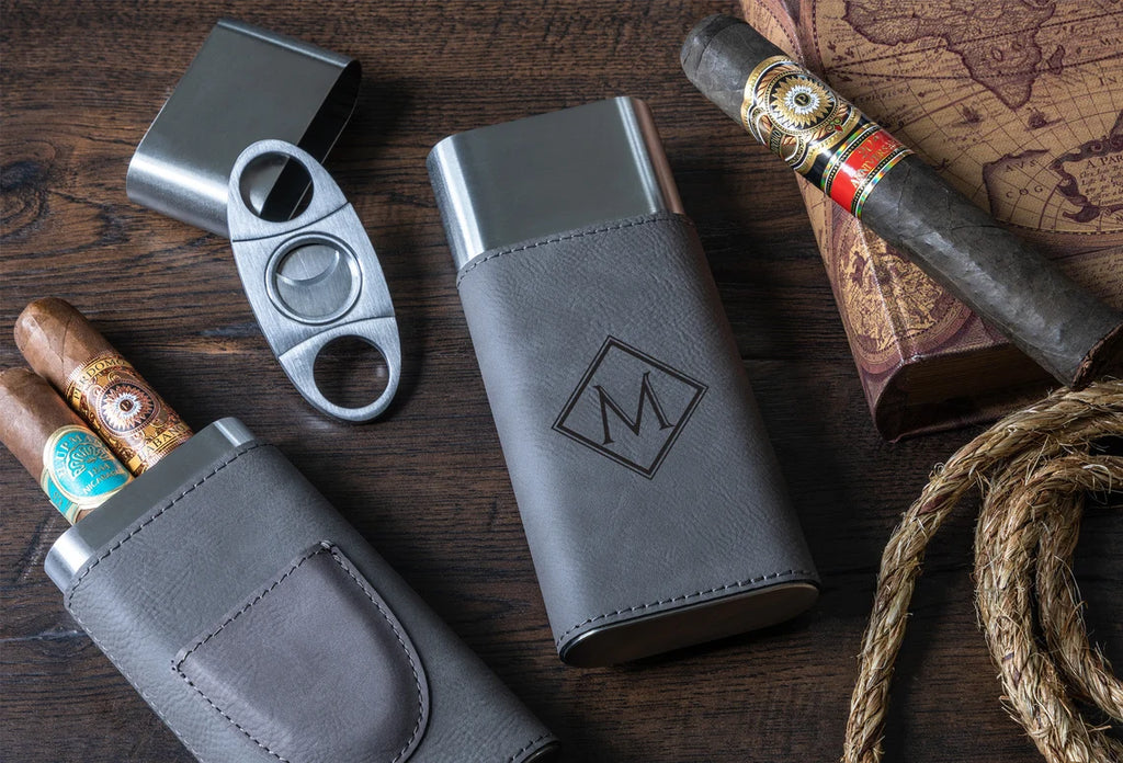 Personalized cigar case and cutter - Custom Engraved Cigar case