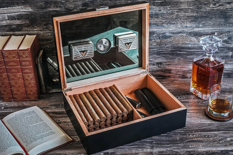 Mirror glass top cigar humidor box - comes with accessories