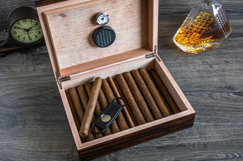 Exotic Ebony Humidor with Humidifier